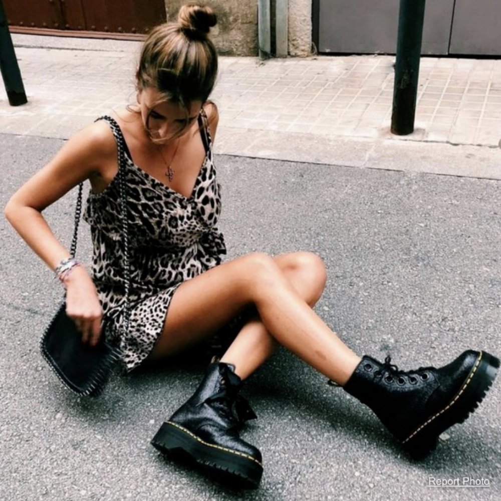 Dr. Martens MOLLY Black Crackle Suede Platform Women 6-Eye Boots Great Reviews